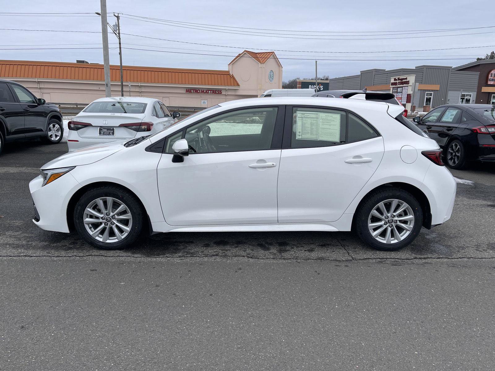 Used 2024 Toyota Corolla SE image 17