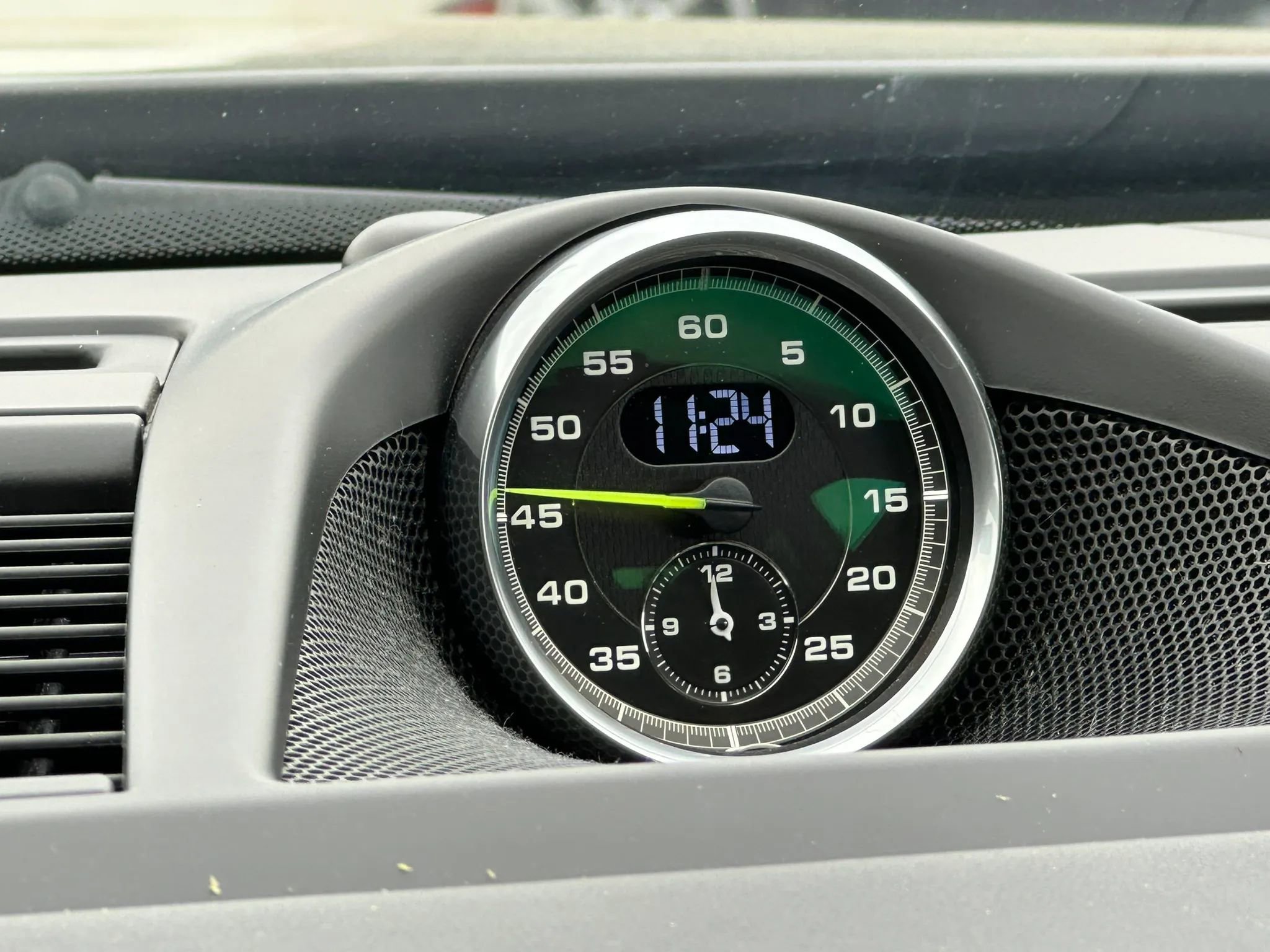 Used 2014 Porsche Panamera S image 31