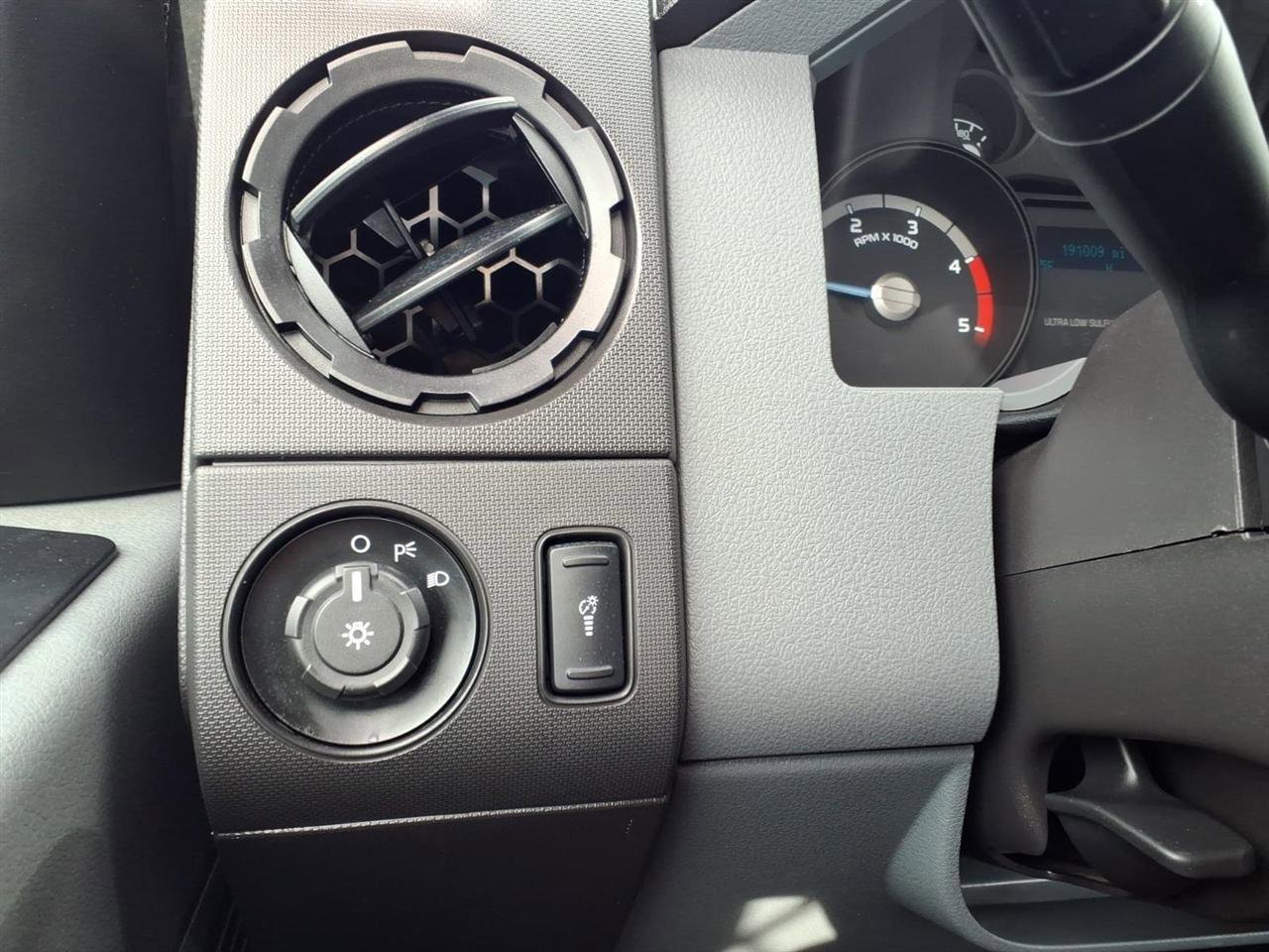 Used 2016 Ford F450 XL w/ Power Equipment Group image 26