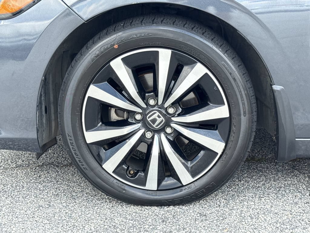 Used 2022 Honda Civic EX-L image 25