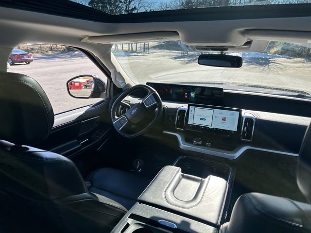 Certified 2025 Ford Expedition Platinum image 24