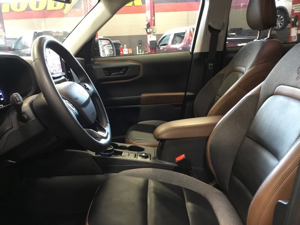 Used 2024 Ford Bronco Sport Outer Banks AWD/4WD image 6