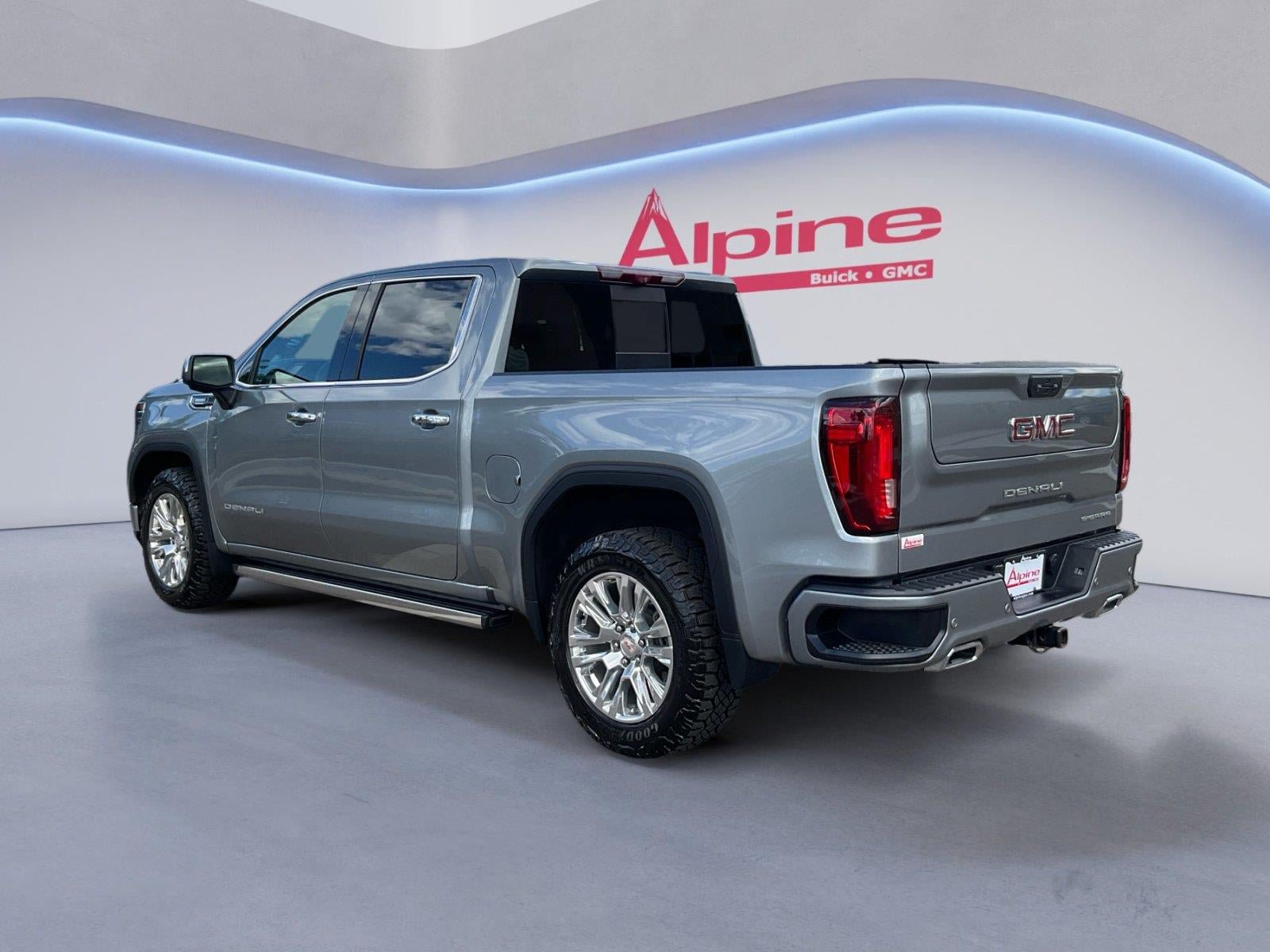 Certified 2023 GMC Sierra 1500 Denali w/ Technology Package AWD/4WD image 3