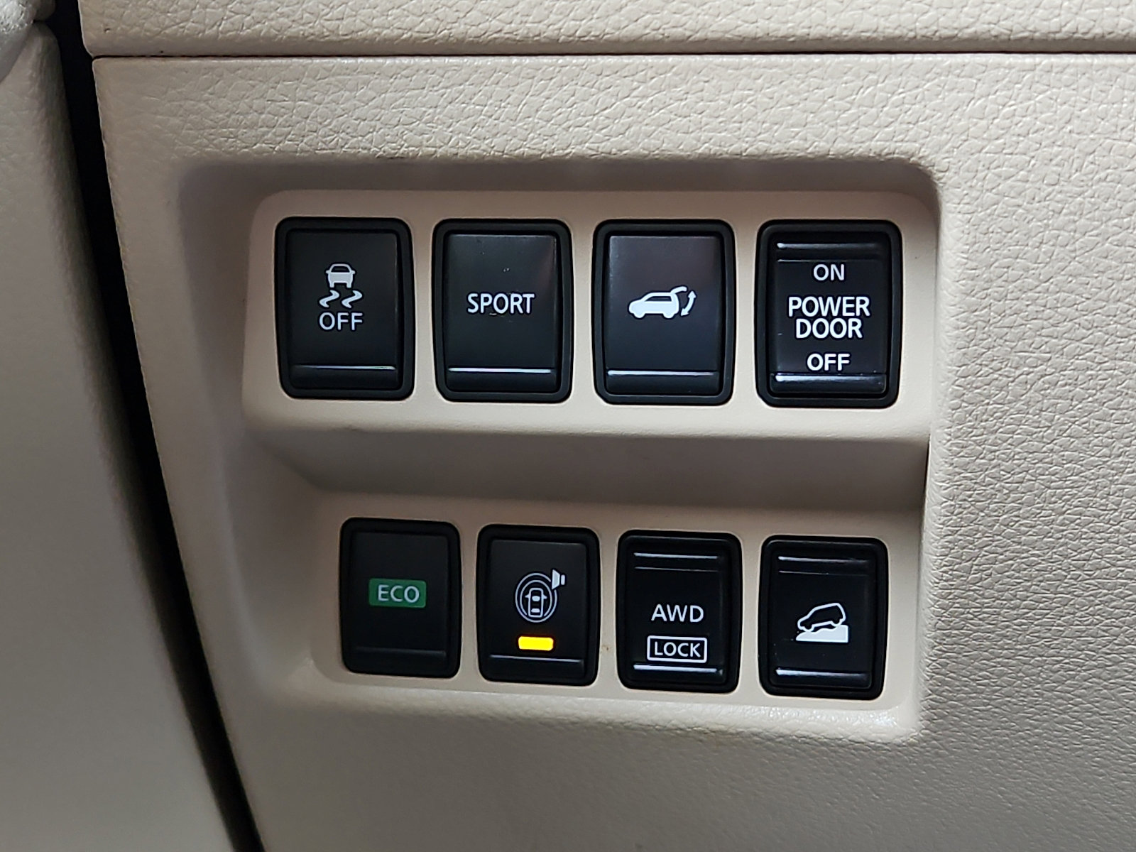 Used 2016 Nissan Rogue SV w/ SV Premium Package AWD/4WD image 26