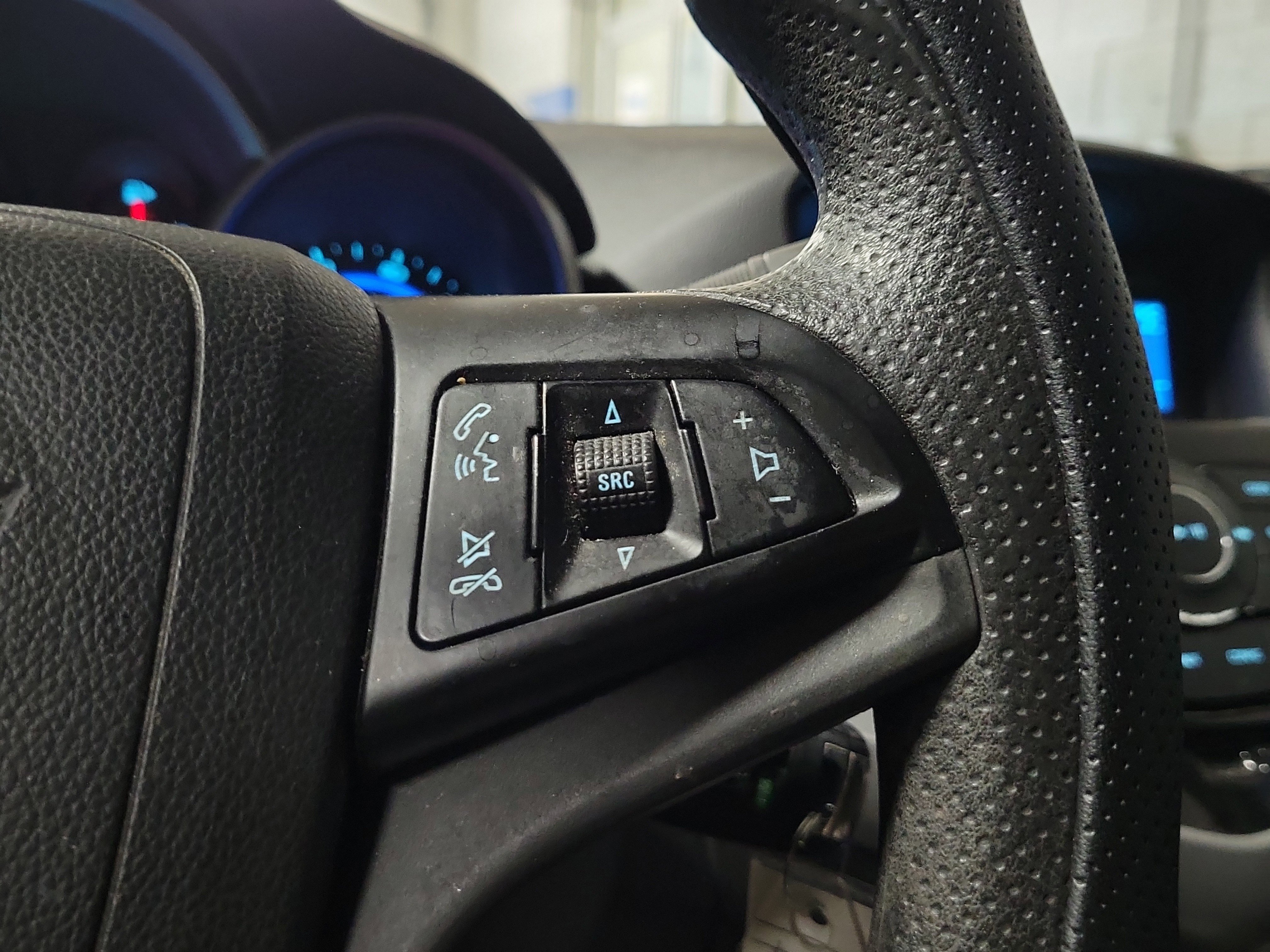 Used 2016 Chevrolet Cruze LT image 24