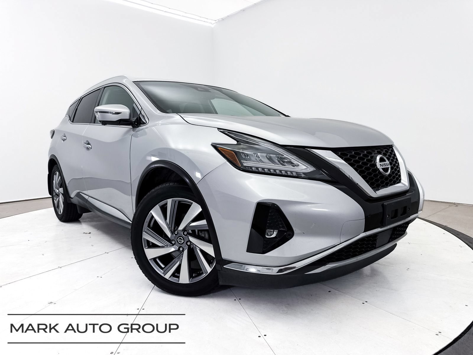 Used 2020 Nissan Murano SL w/ Moonroof Package FWD image 2