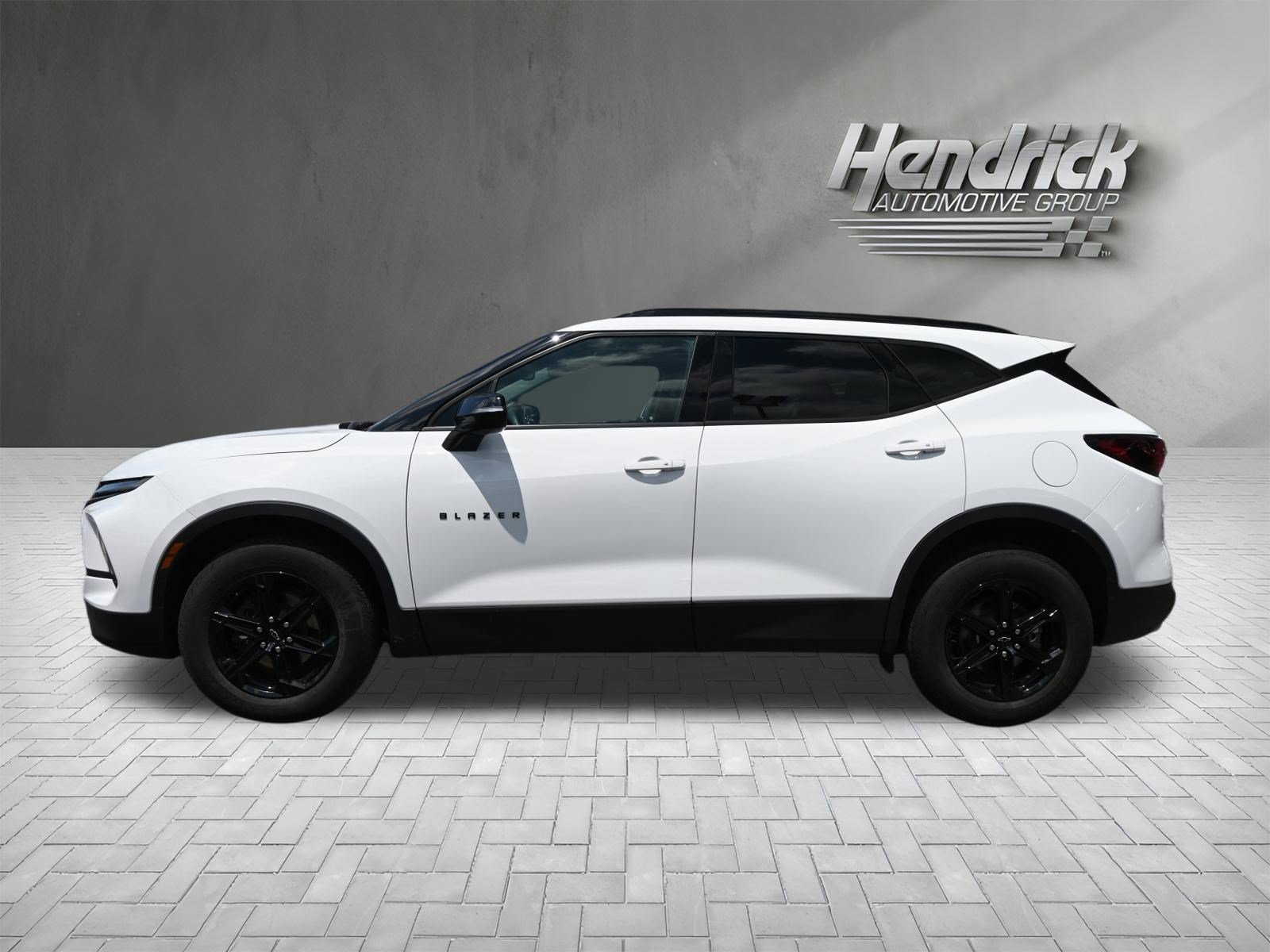 Used 2024 Chevrolet Blazer LT w/ Midnight/Sport Edition FWD image 7