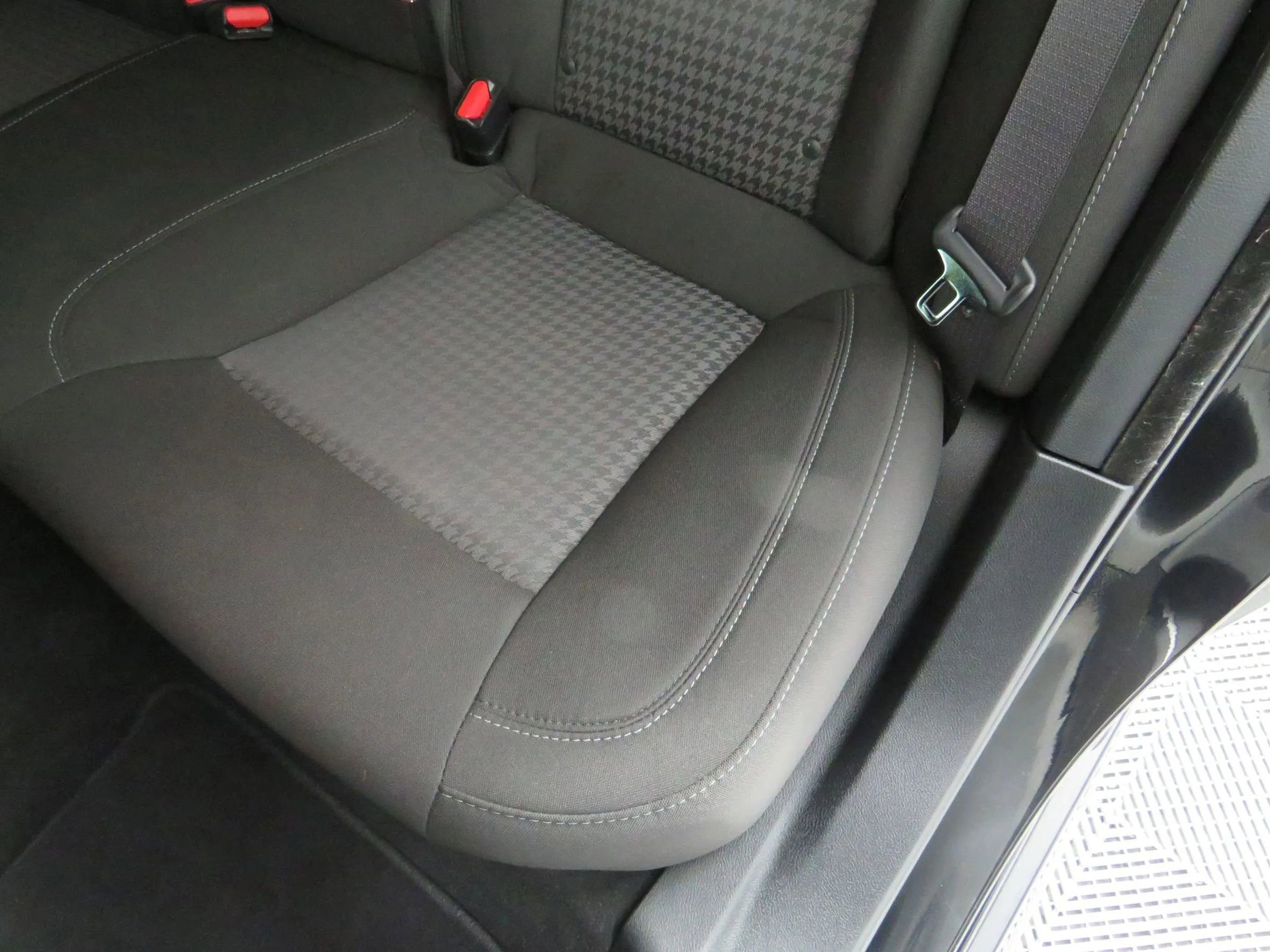 Used 2020 Dodge Charger R/T image 36