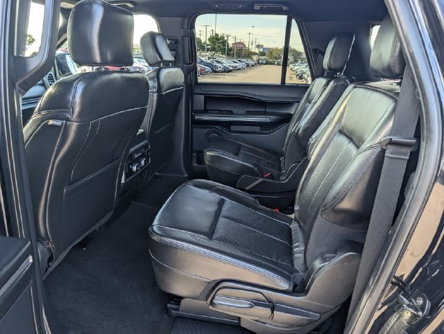 Used 2020 Ford Expedition Max XLT w/ Equipment Group 202A AWD/4WD image 28
