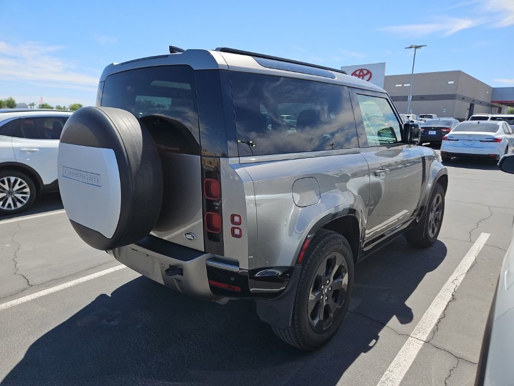 Used 2022 Land Rover Defender 90 X-Dynamic SE AWD/4WD image 3
