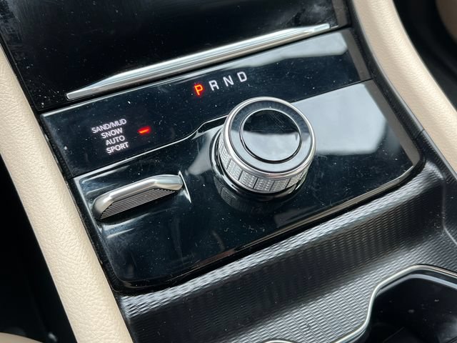 Used 2024 Jeep Grand Cherokee Limited w/ Luxury Tech Group II AWD/4WD image 32