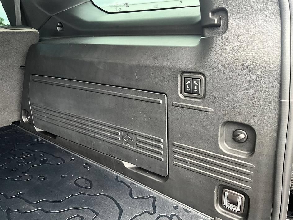 Used 2024 GMC Hummer EV 3X AWD/4WD image 11