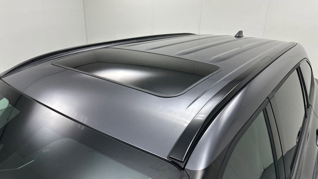 Used 2023 Toyota Highlander XSE image 12