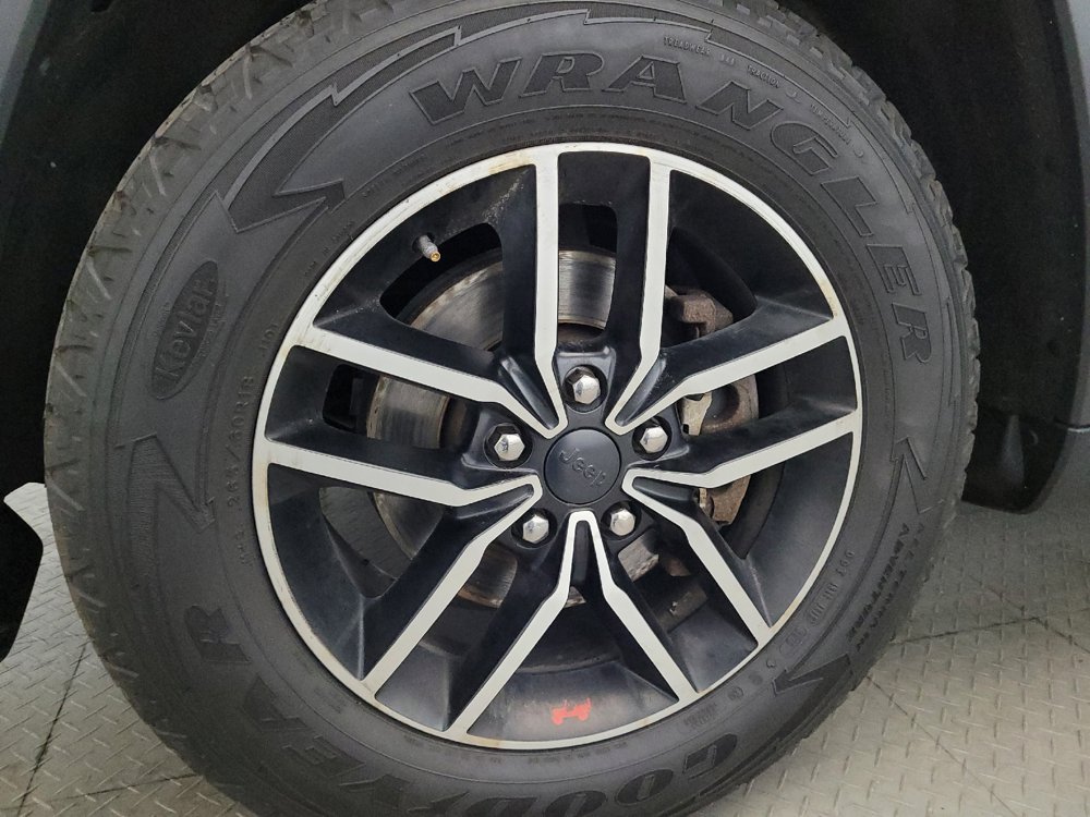 Used 2020 Jeep Grand Cherokee Trailhawk AWD/4WD image 31