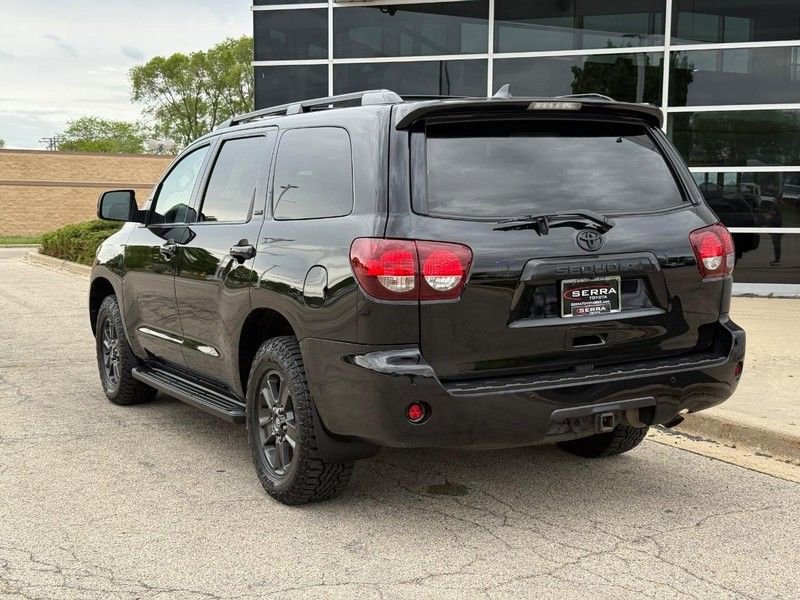 Used 2021 Toyota Sequoia SR5 w/ Premium Package AWD/4WD image 5