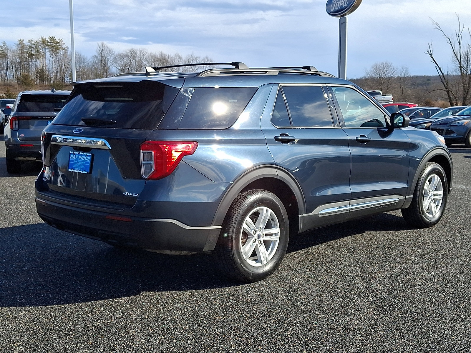 Certified 2023 Ford Explorer XLT AWD/4WD image 6