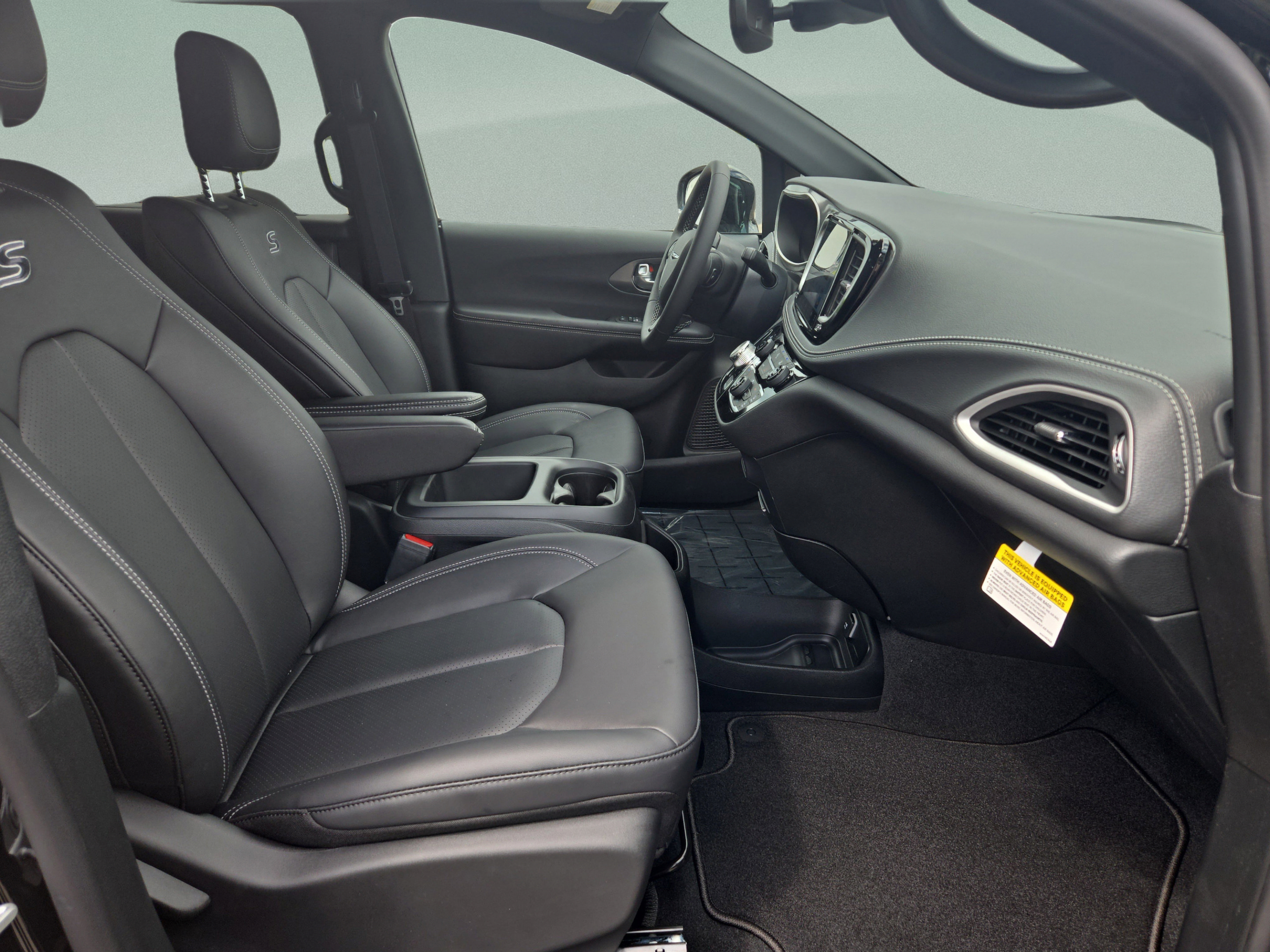 New 2026 Chrysler Pacifica Select w/ S Appearance Package FWD image 27