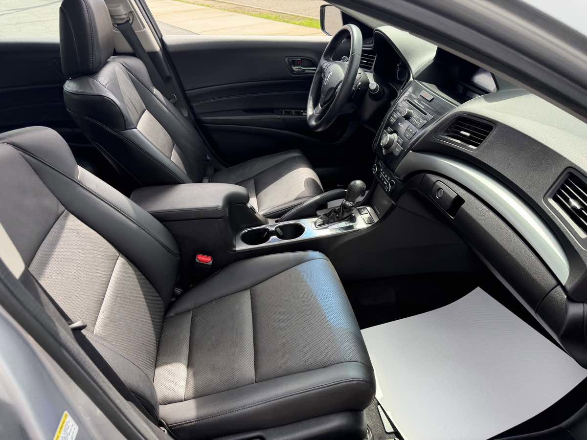 Used 2014 Acura ILX FWD image 20