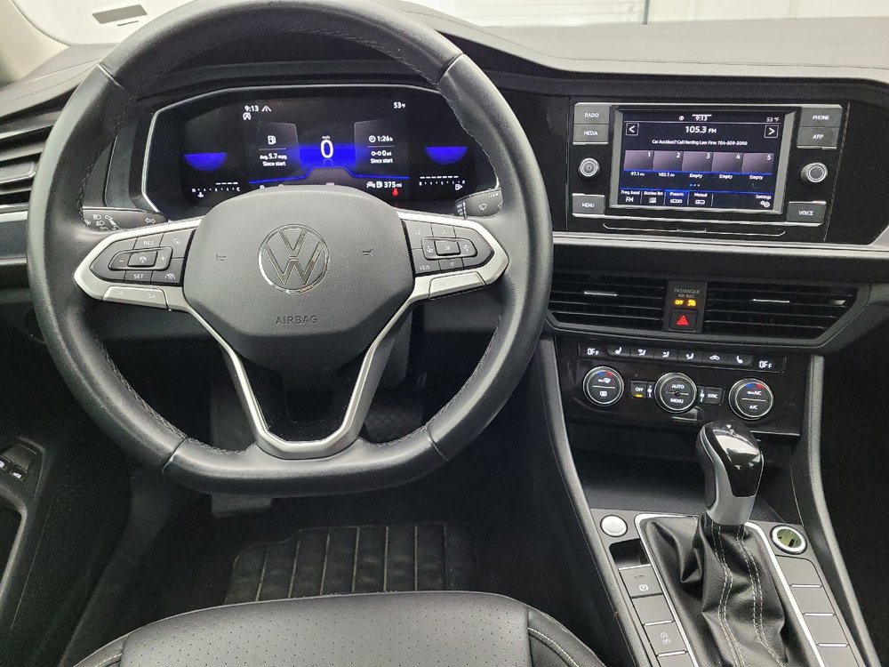 Used 2024 Volkswagen Jetta SE image 22