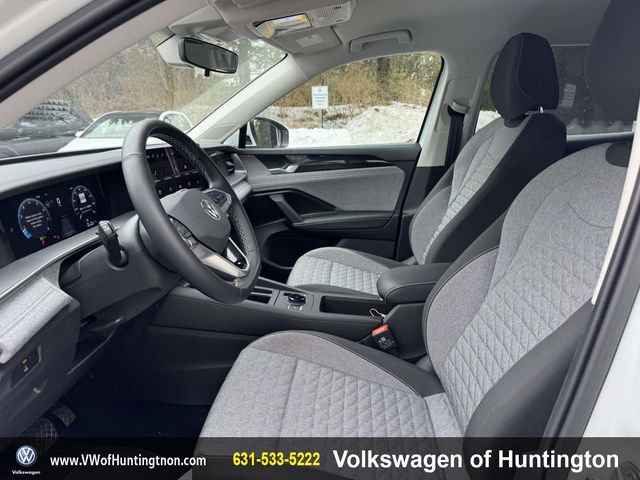 Certified 2025 Volkswagen Tiguan S w/ 18" Wheel Package image 14