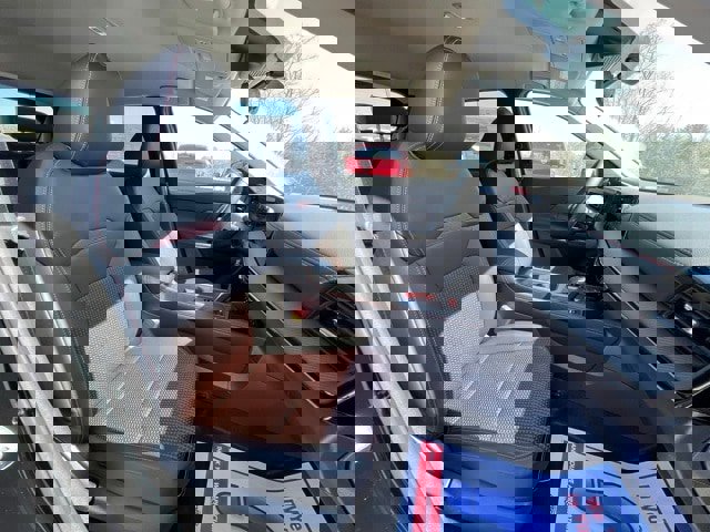 New 2025 Nissan Kicks SR image 17