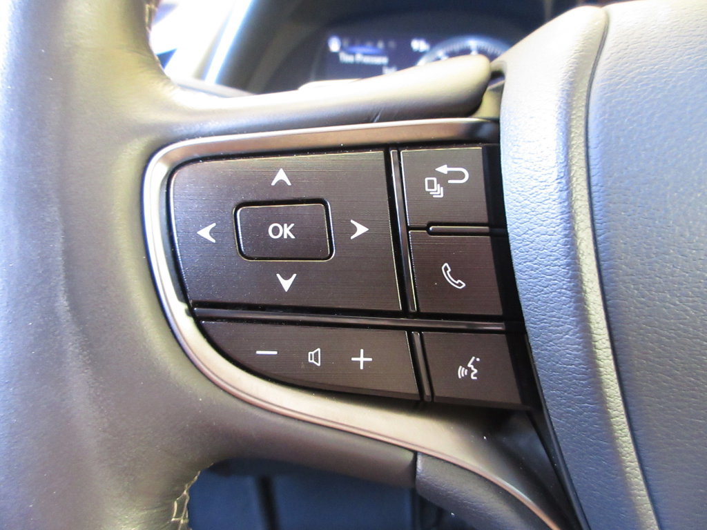 Used 2020 Lexus ES 350 w/ Accessory Package FWD image 16