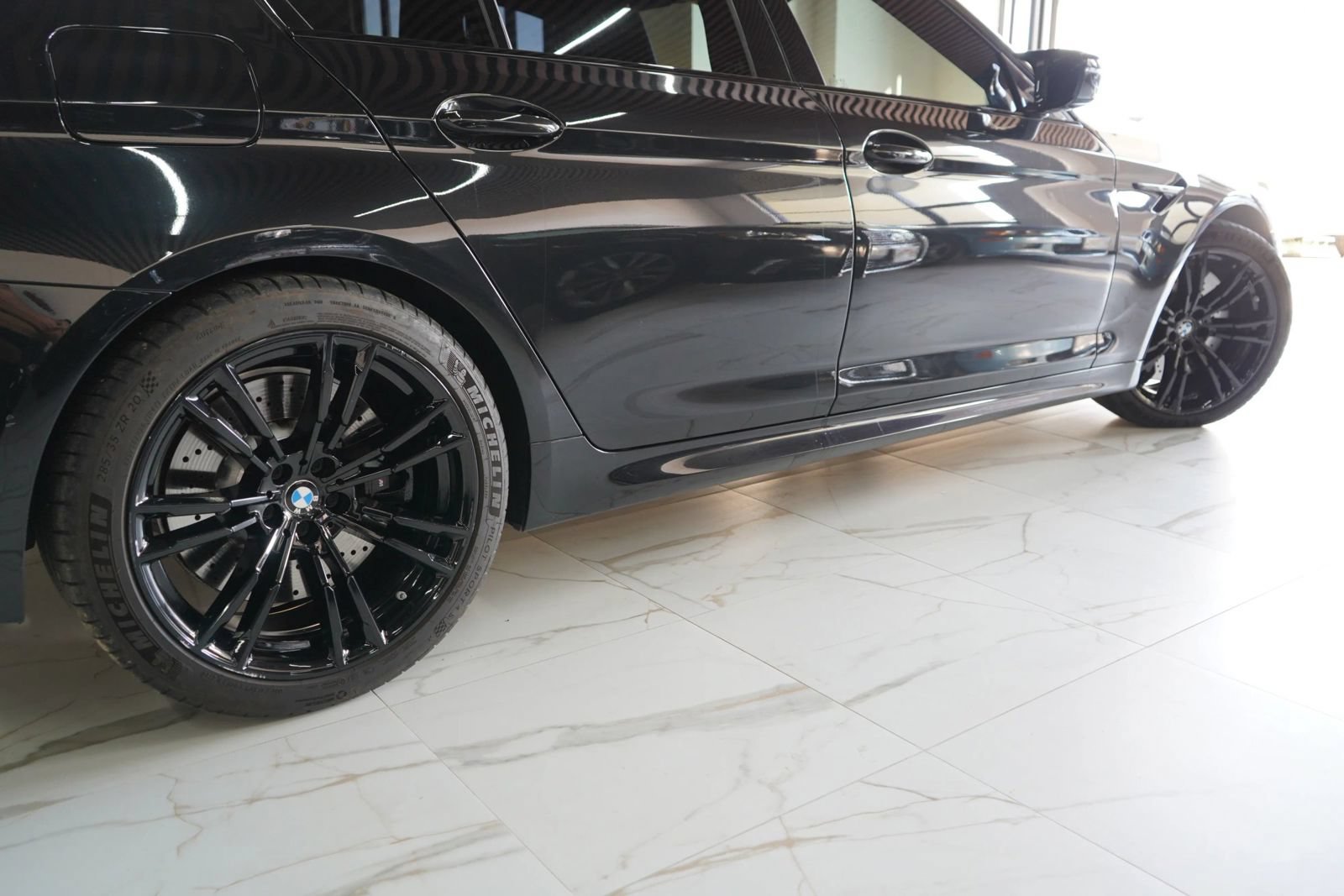 Used 2023 BMW M5 w/ Competition Package AWD/4WD image 5