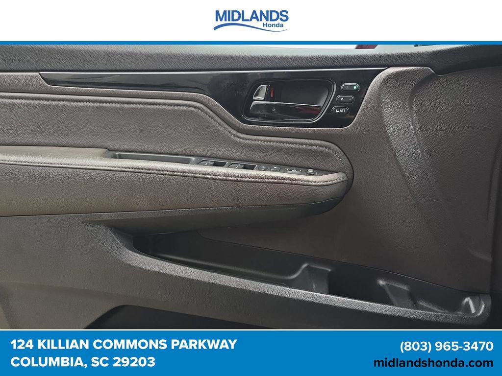 Used 2023 Honda Odyssey Touring image 23