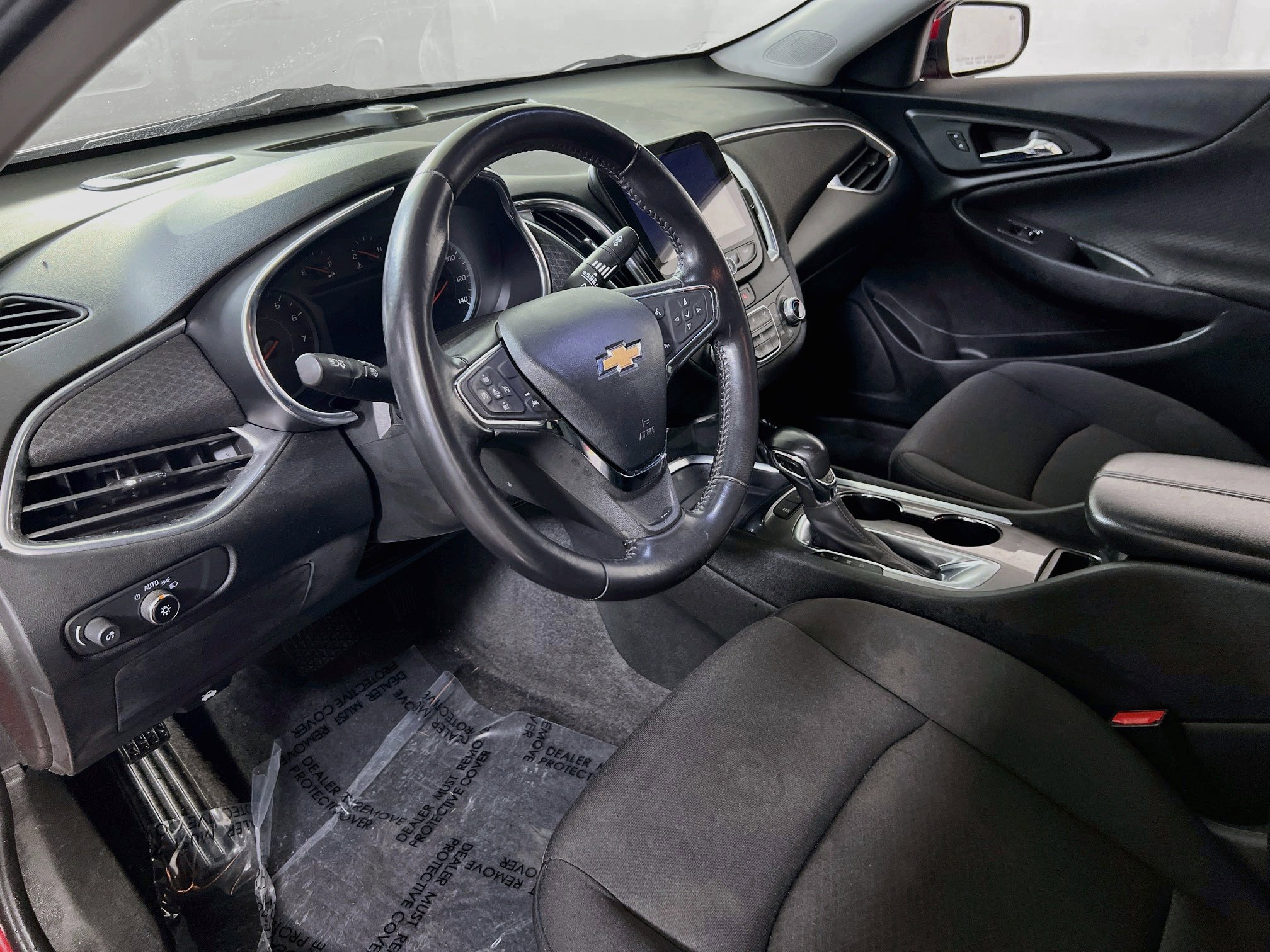 Used 2021 Chevrolet Malibu LT FWD image 9