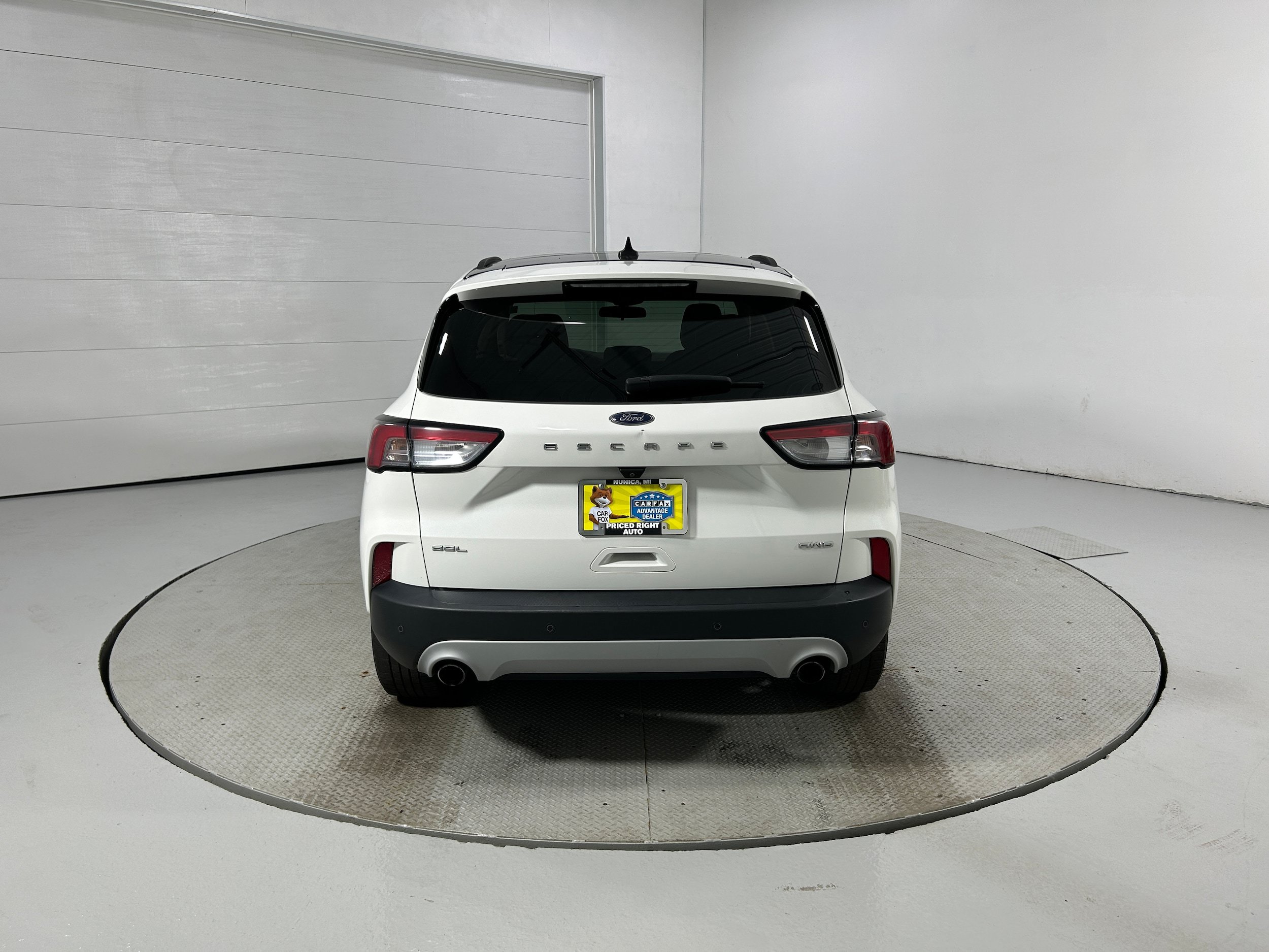 Used 2021 Ford Escape SEL w/ Technology Package AWD/4WD image 32