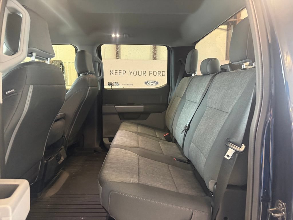 Used 2023 Ford F250 XL w/ STX Appearance Package AWD/4WD image 8