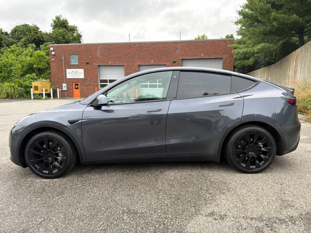 Used 2021 Tesla Model Y Long Range AWD/4WD image 3