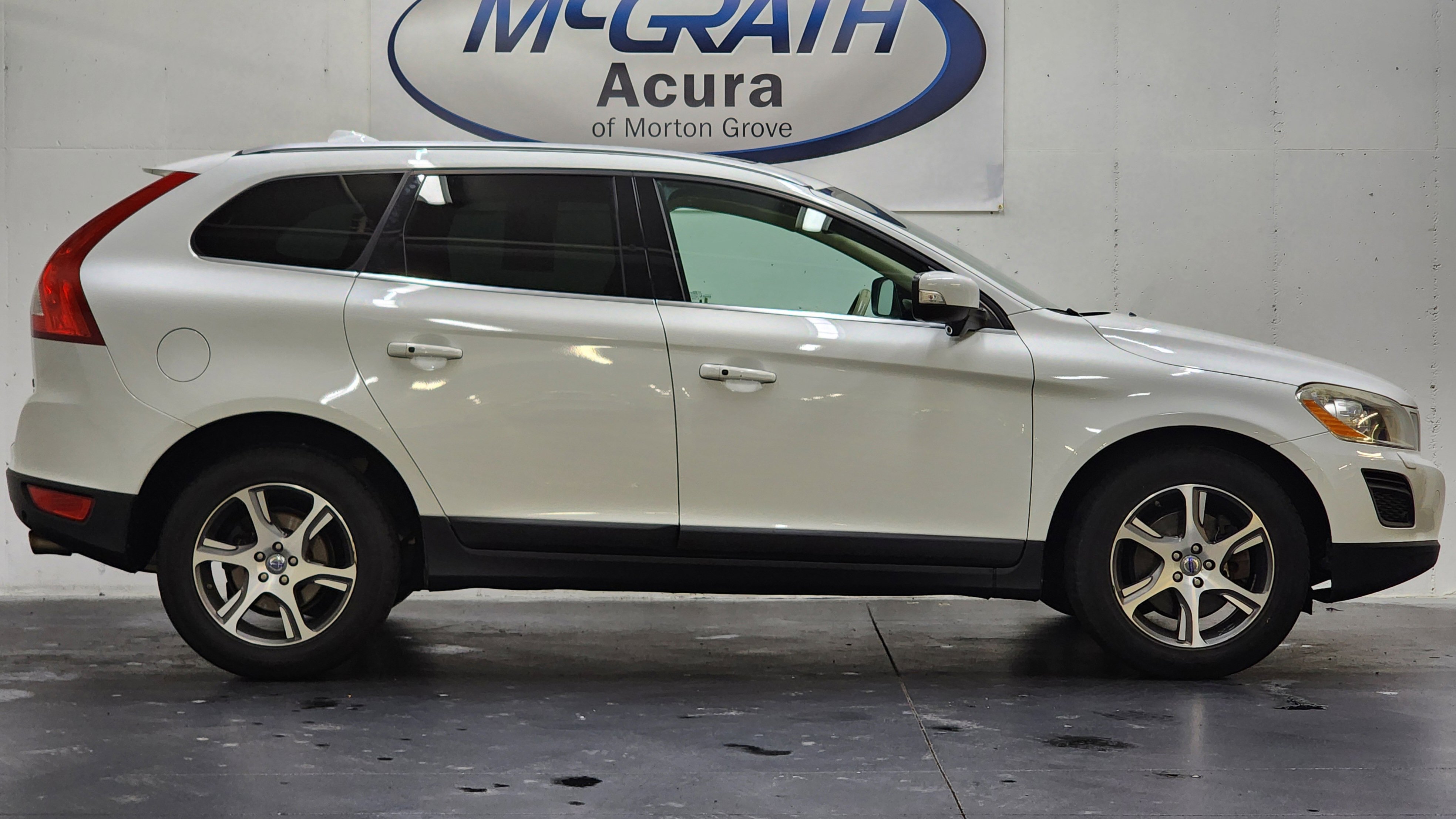 Used 2013 Volvo XC60 T6 image 3