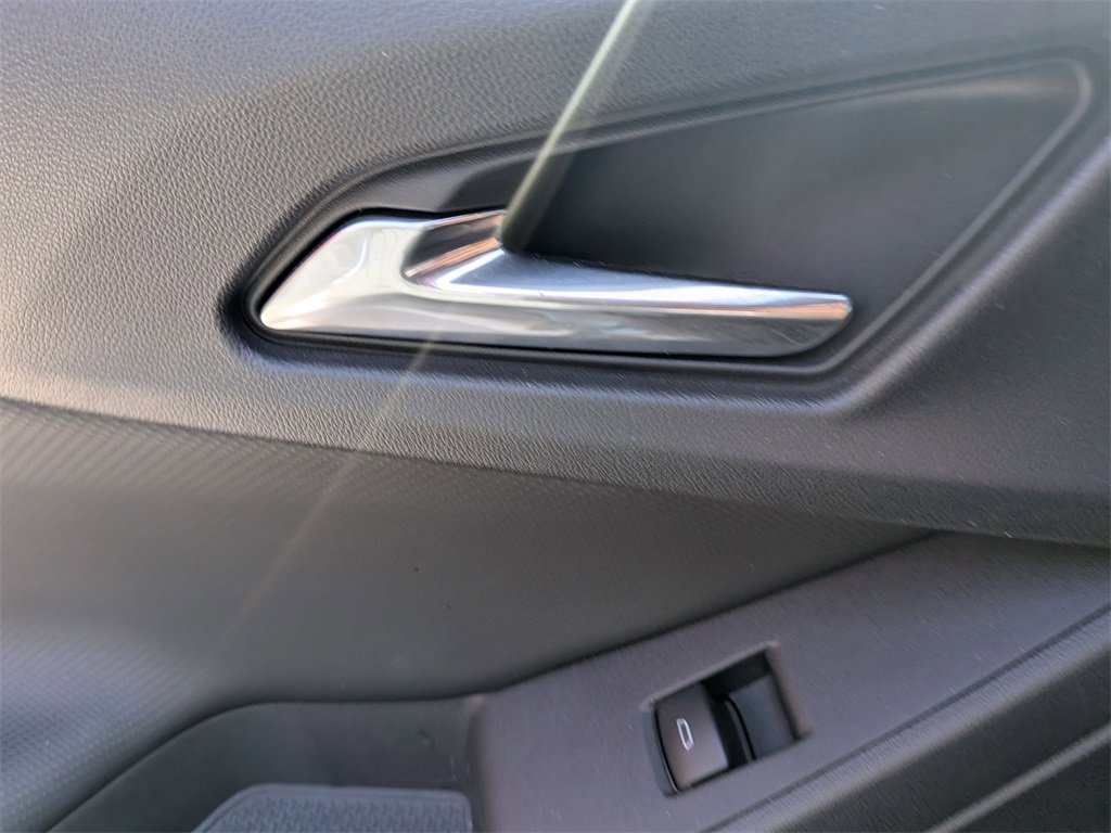 Used 2025 Chevrolet Equinox LT image 26