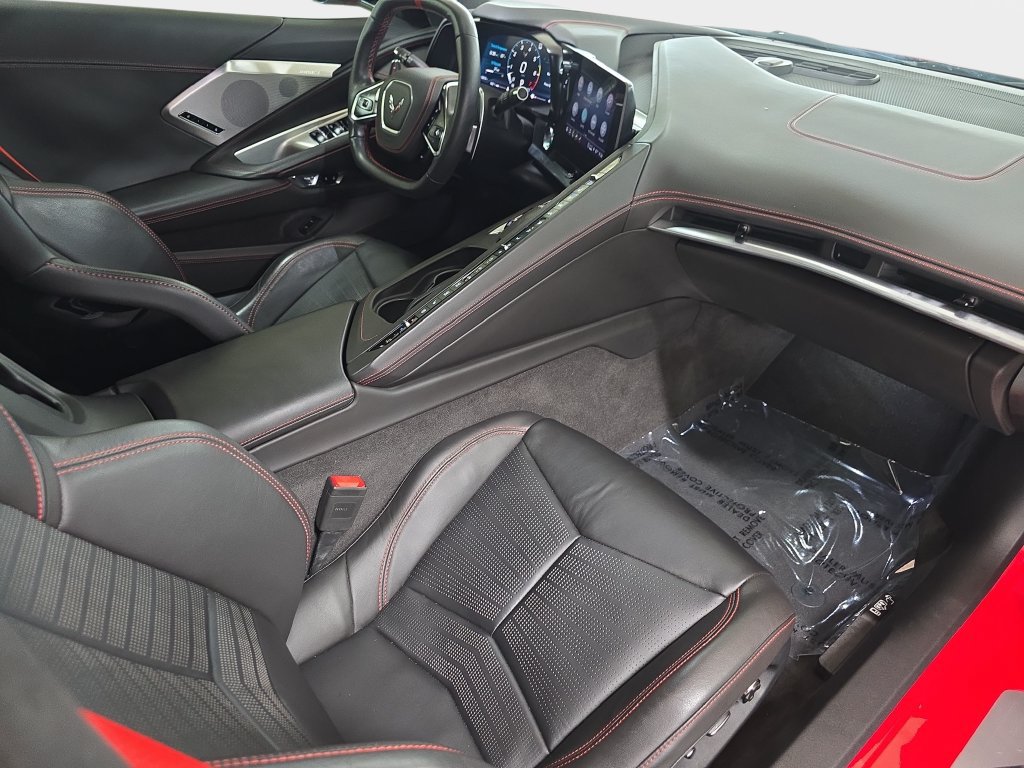 Used 2021 Chevrolet Corvette Stingray Premium Conv w/ Z51 Performance Package RWD image 13