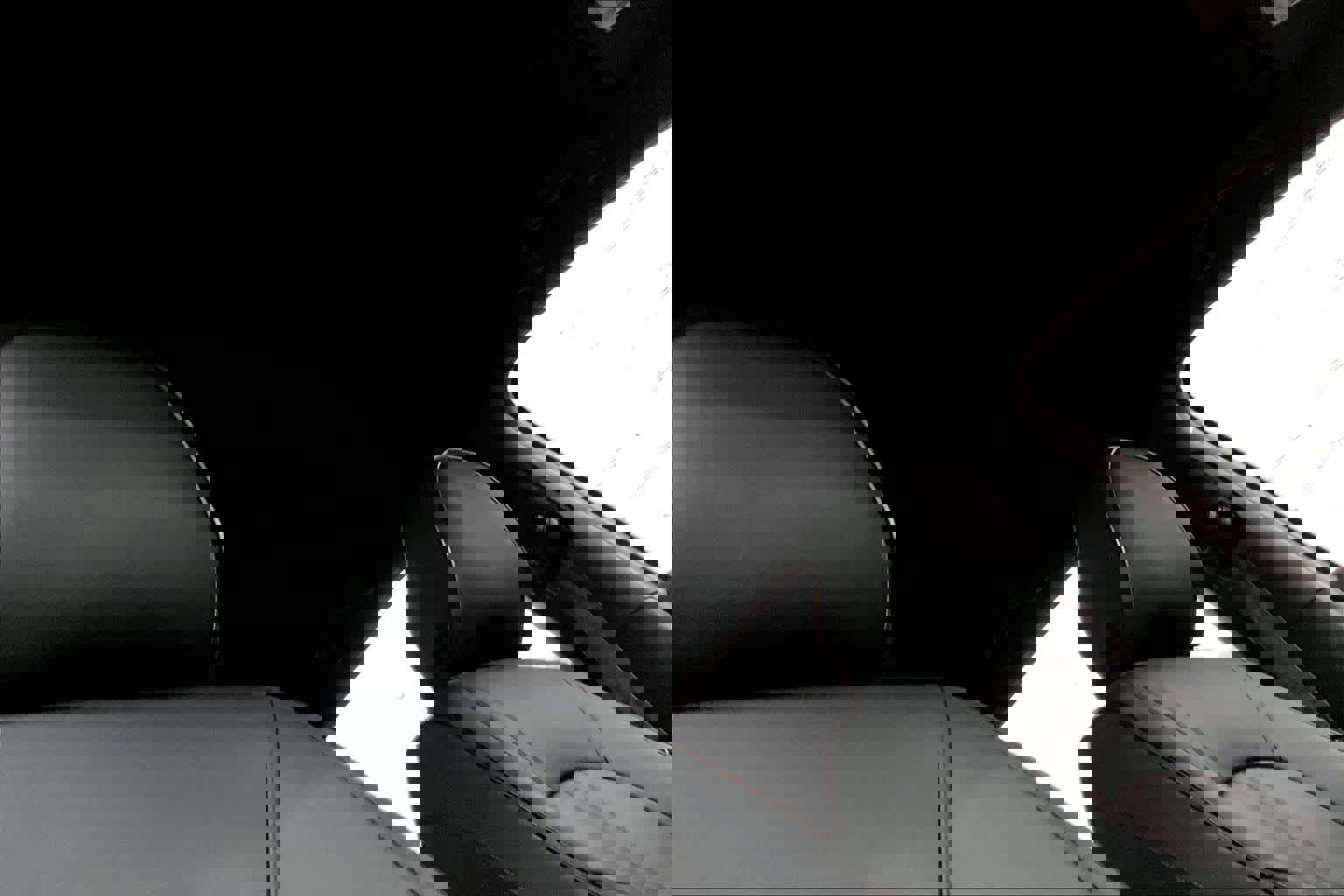 Used 2017 Volkswagen Golf R 4-Door image 24