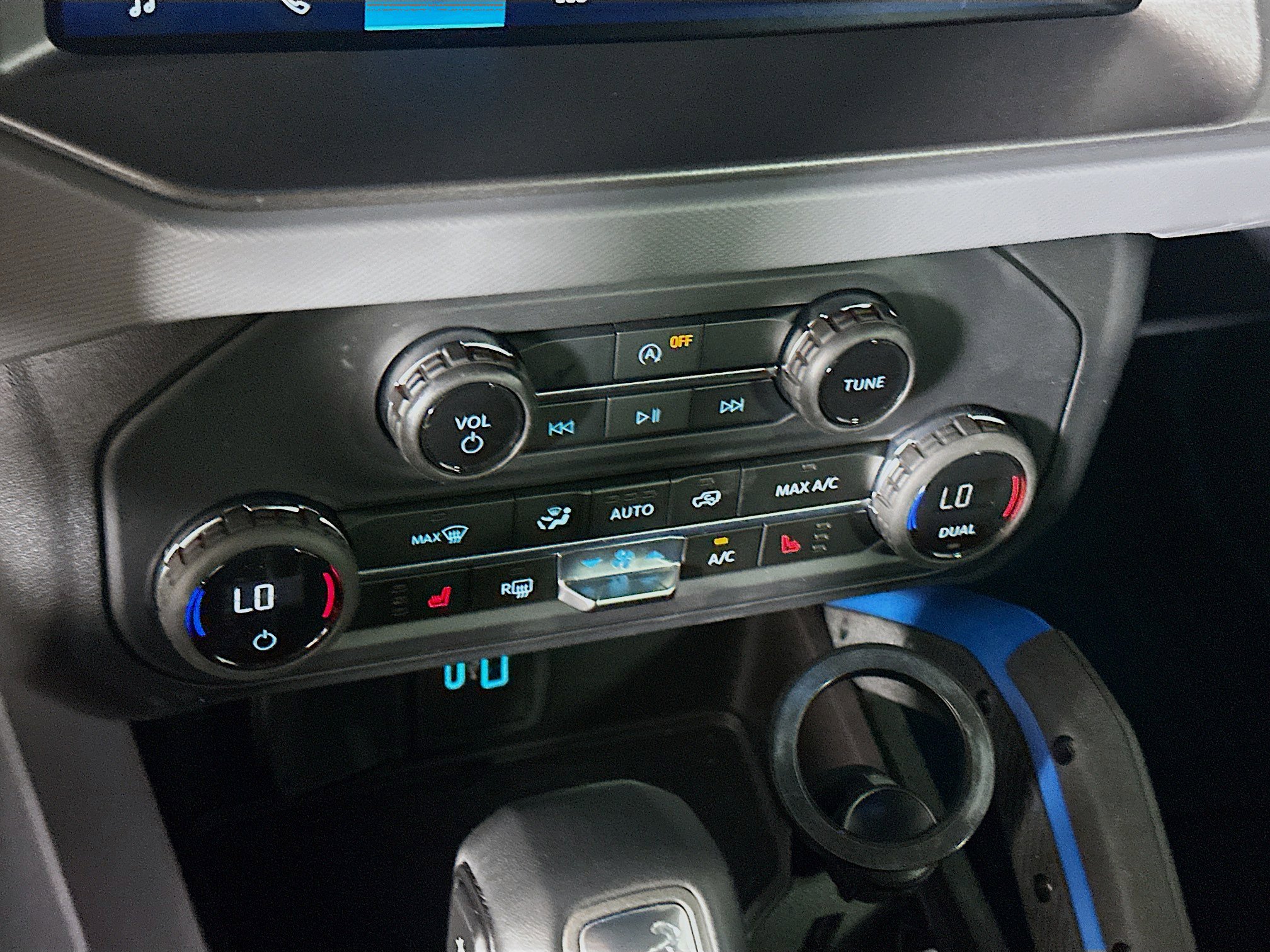 Used 2024 Ford Bronco Black Diamond image 24