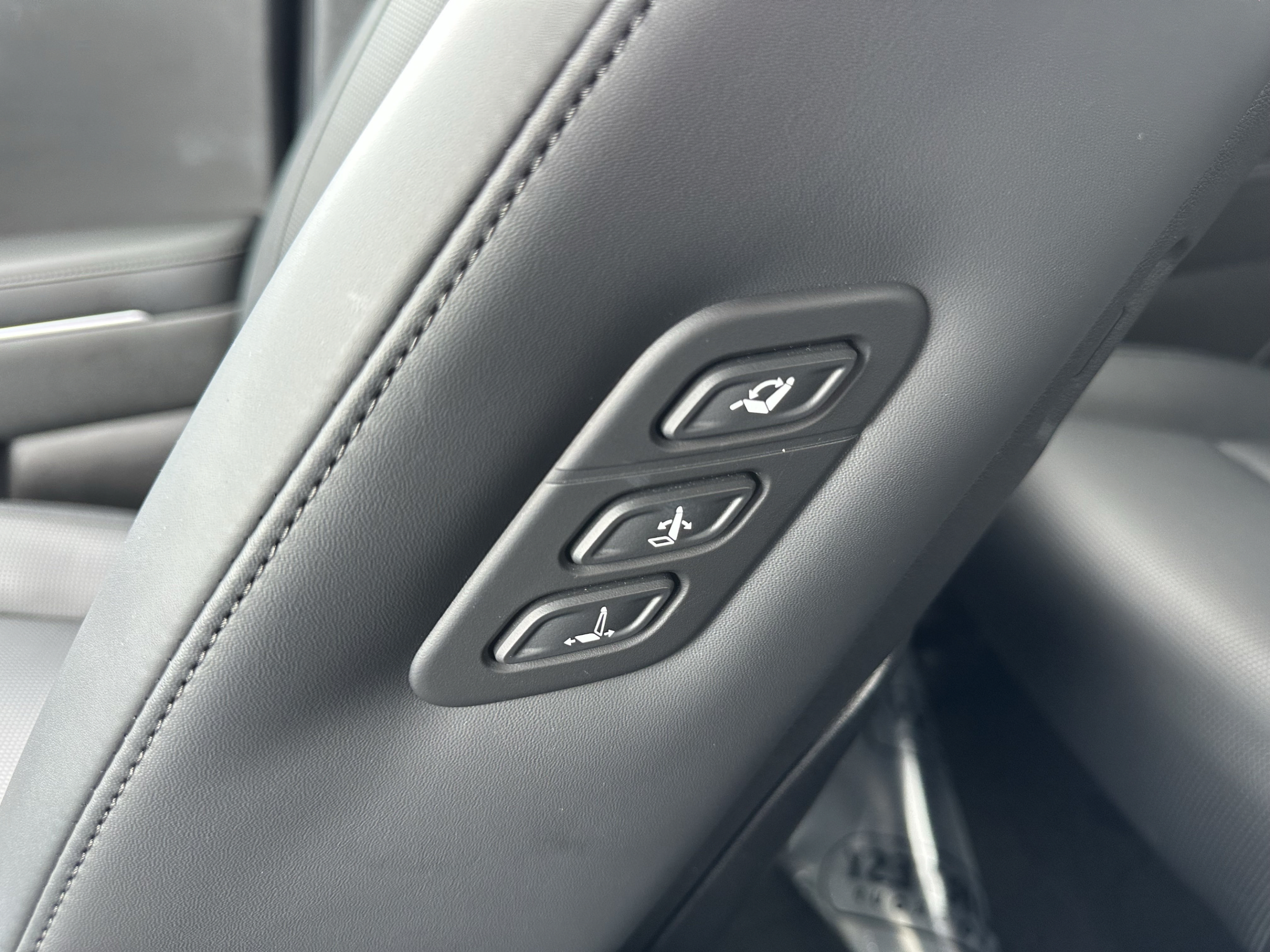 Certified 2026 Hyundai Palisade Calligraphy FWD image 24