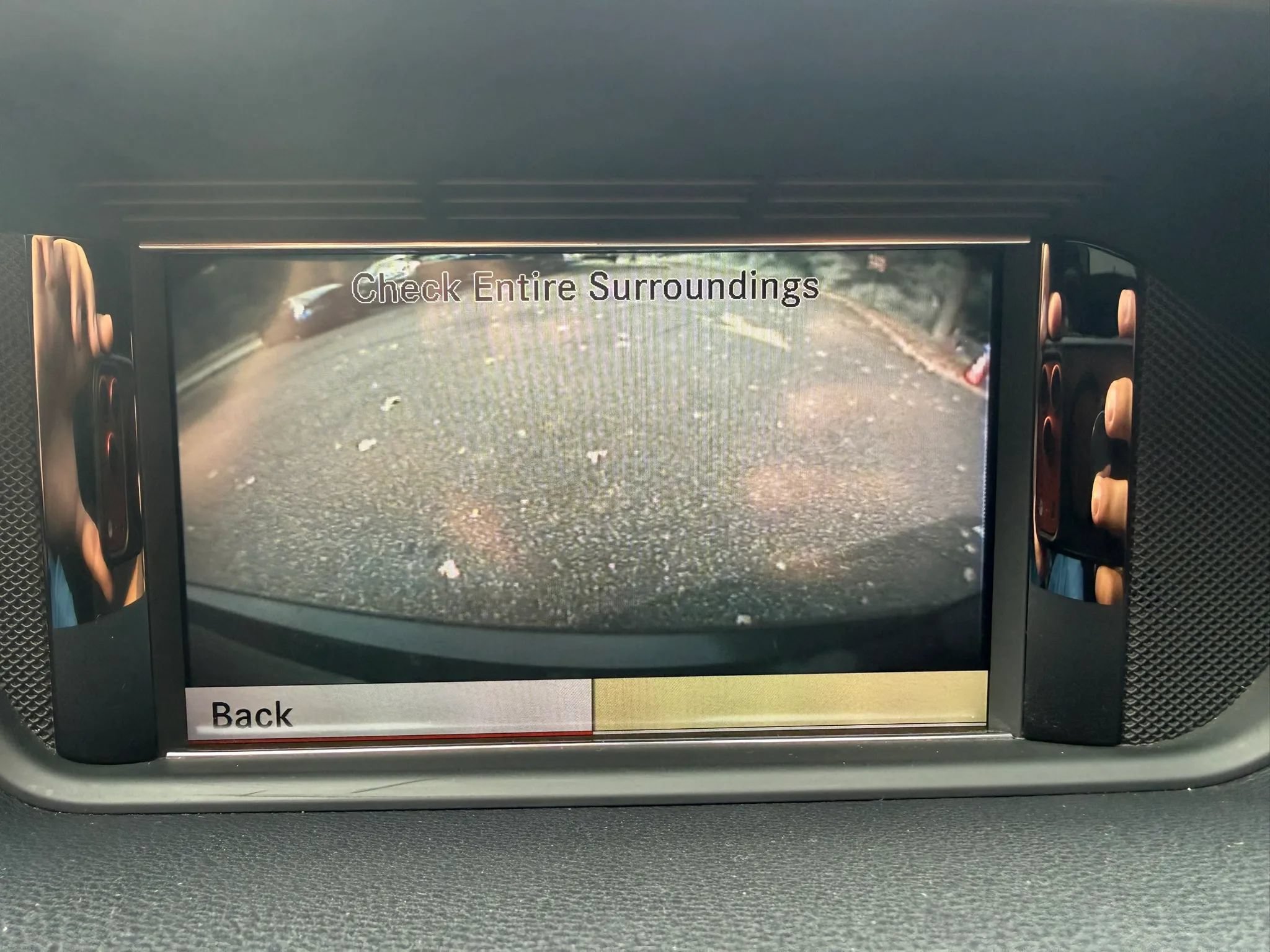Used 2011 Mercedes-Benz E 550 4MATIC Sedan image 26