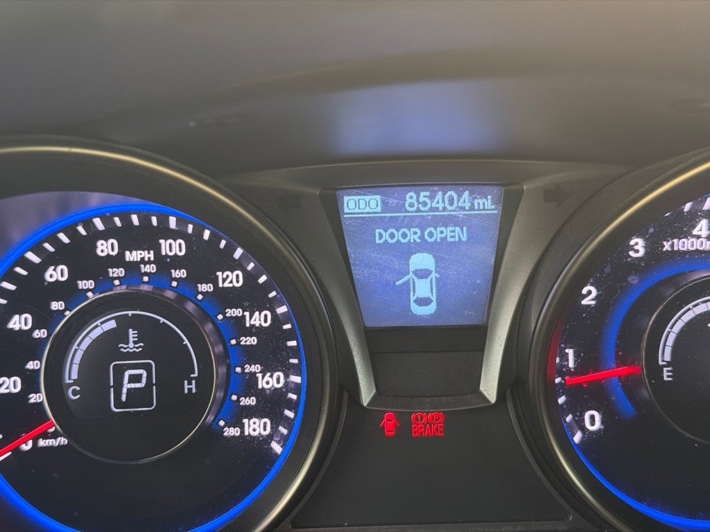 Used 2013 Hyundai Genesis 3.8 image 15