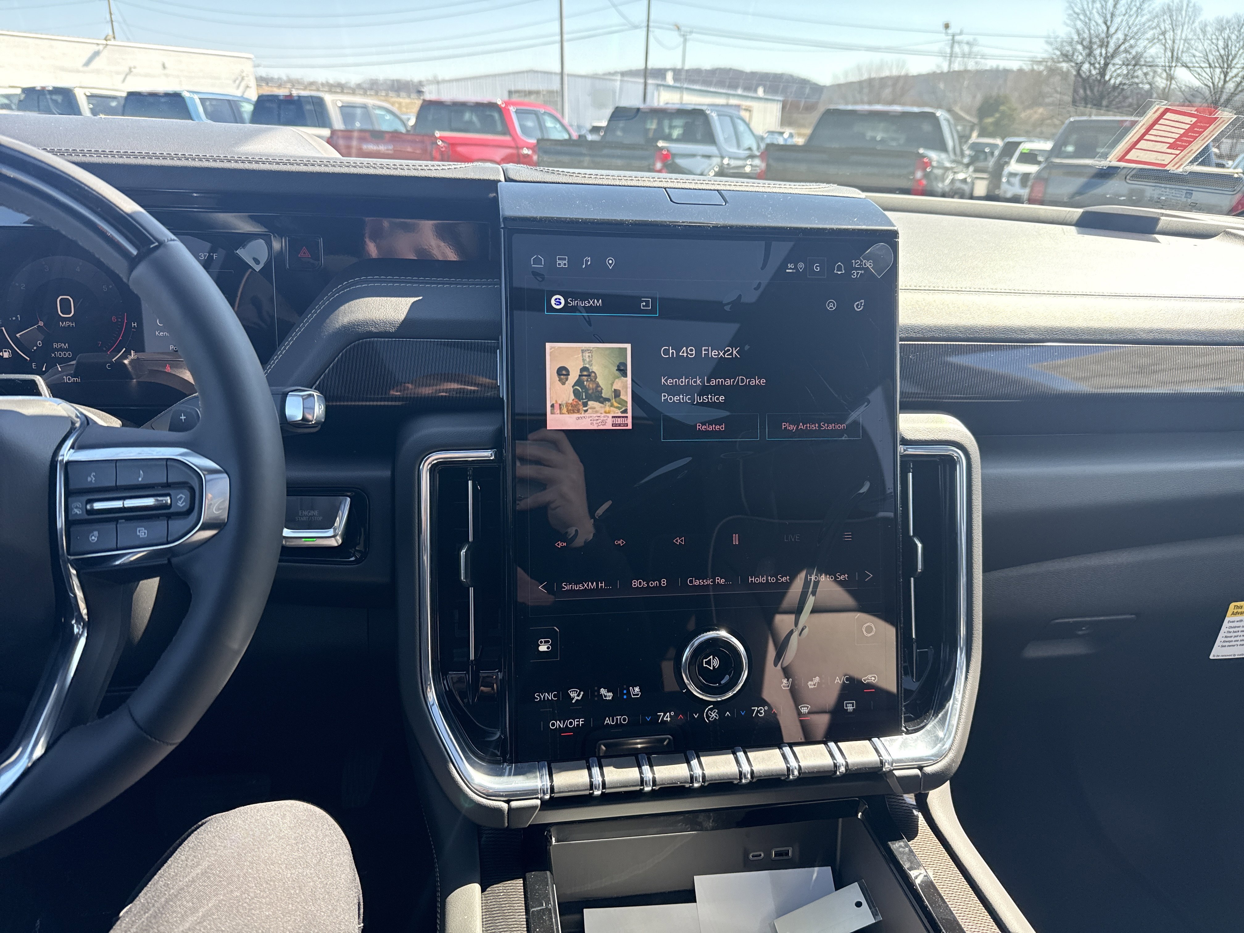 New 2026 GMC Yukon XL Elevation w/ Elevation Premium Package image 24