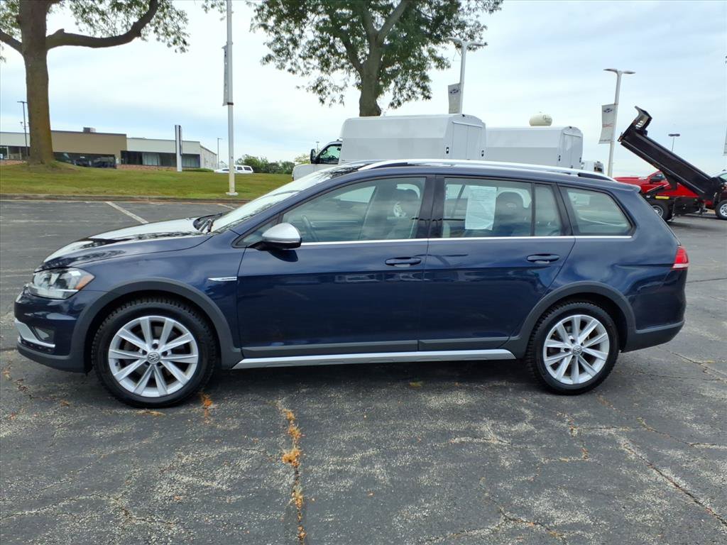 Used 2019 Volkswagen Golf Alltrack S AWD/4WD image 4