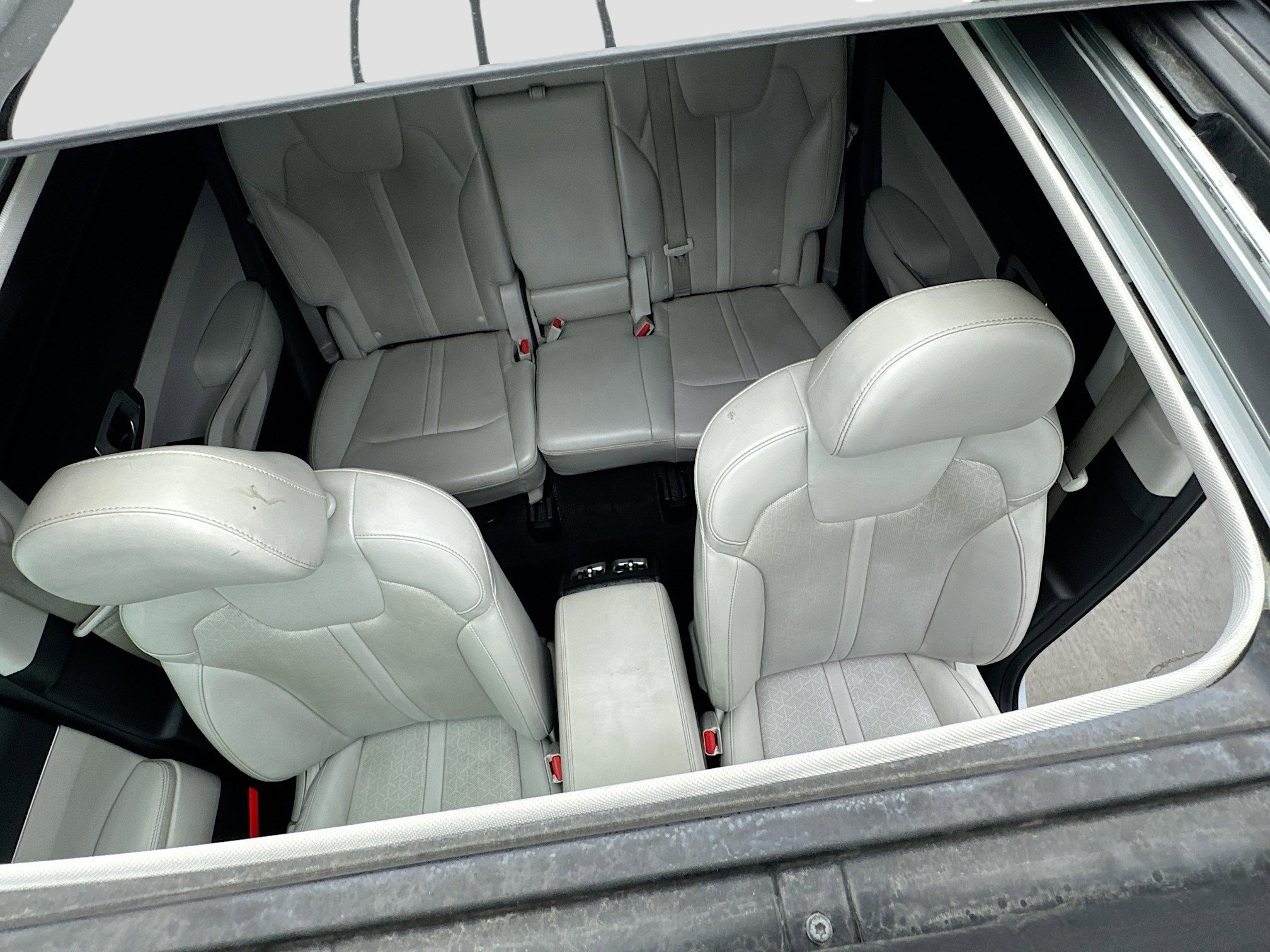 Used 2021 Kia Sorento S w/ Panoramic Sunroof Package image 14