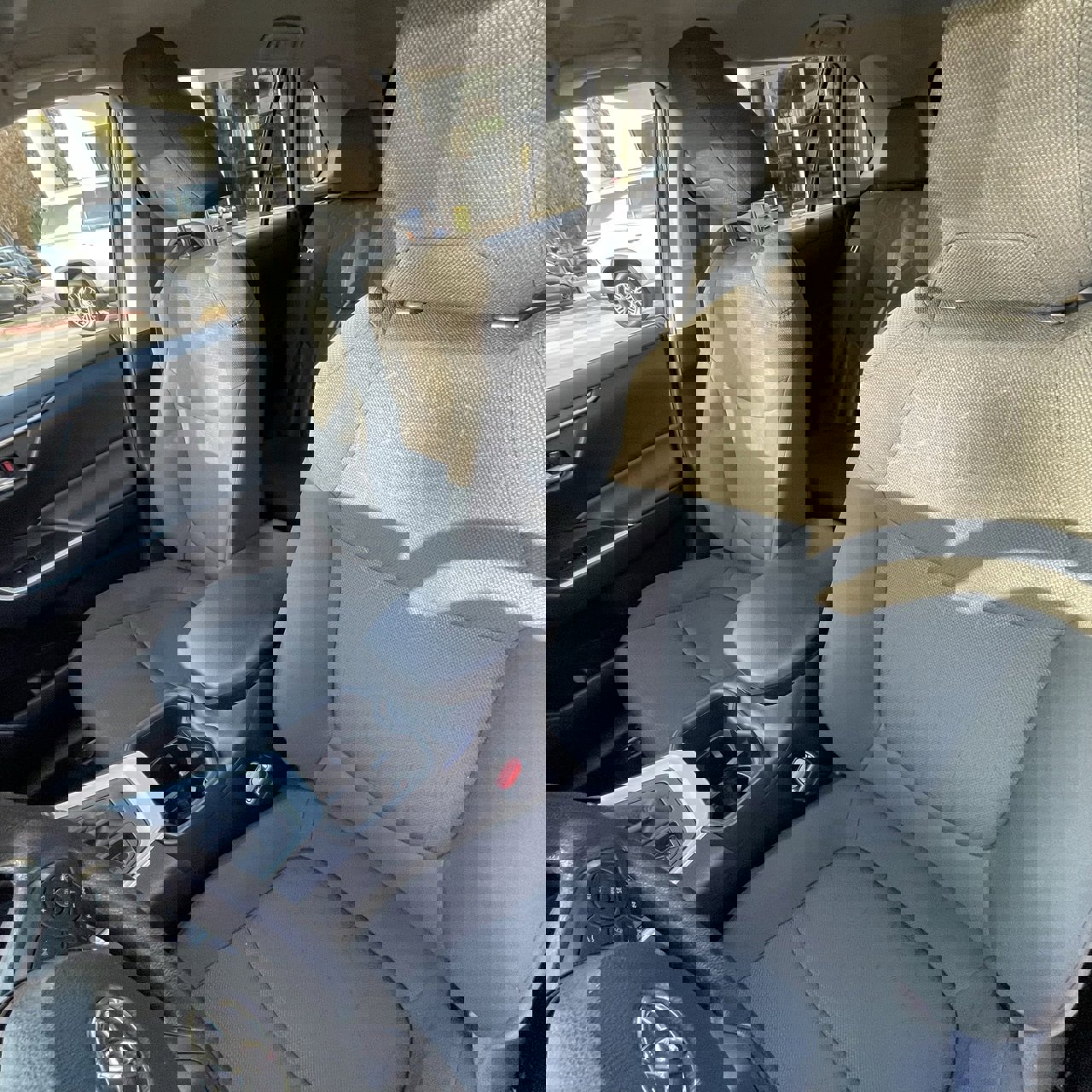 Used 2023 Toyota RAV4 XLE image 21