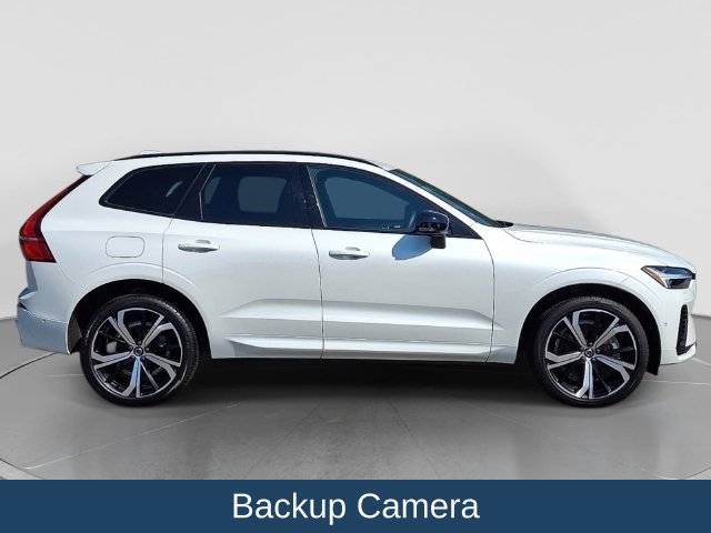 Used 2022 Volvo XC60 T8 R-Design w/ Advanced Package AWD/4WD image 9