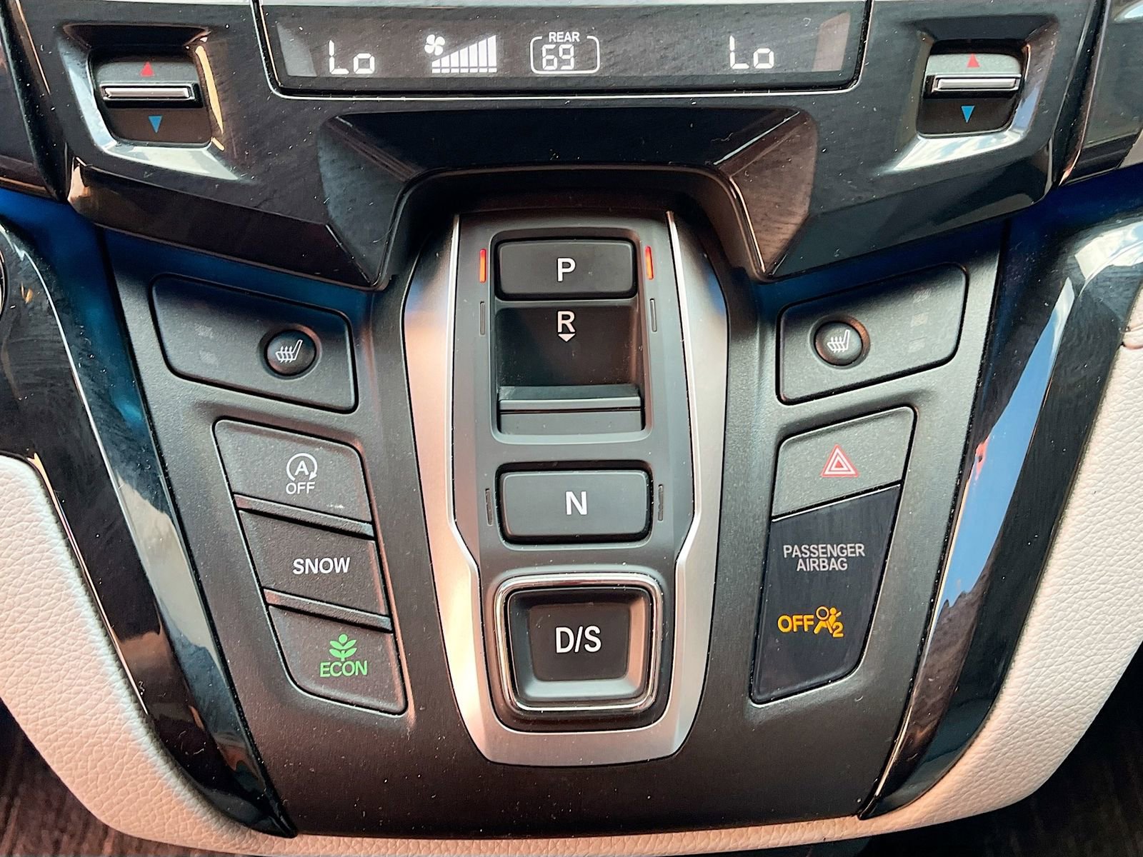Used 2023 Honda Odyssey Touring image 17
