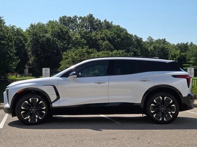 Used 2025 Chevrolet Blazer EV RS AWD/4WD image 23