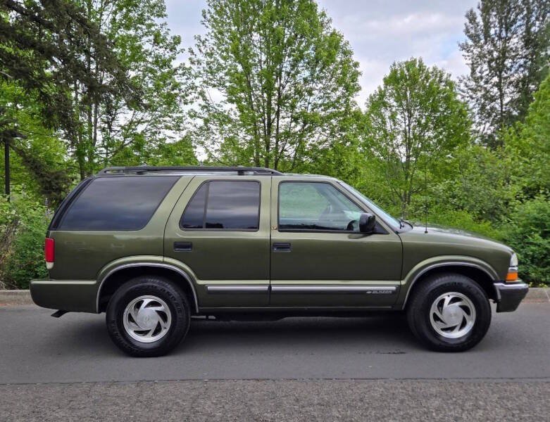 Used 2001 Chevrolet Blazer LT AWD/4WD image 6