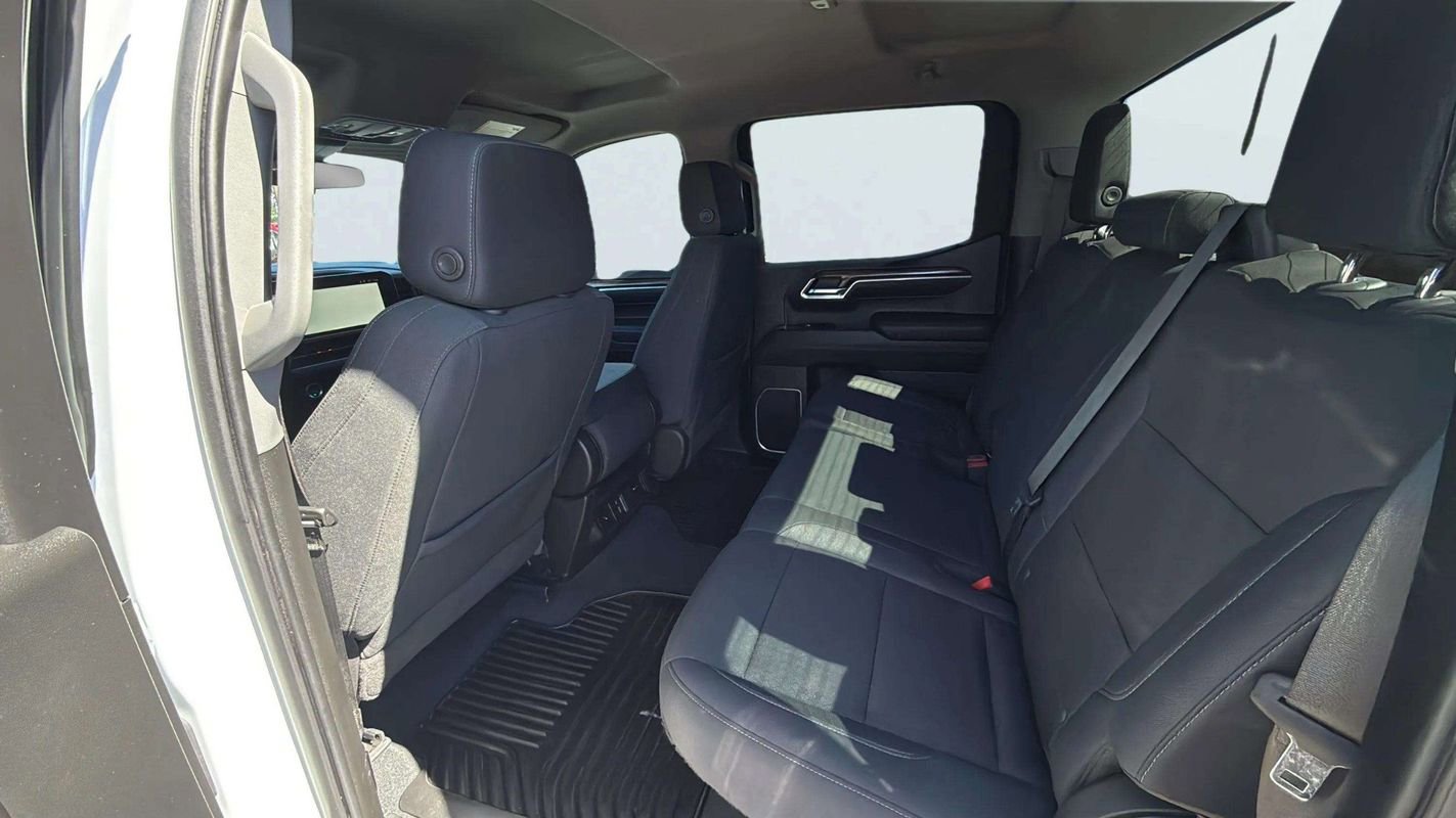 Used 2023 GMC Sierra 1500 SLE image 15