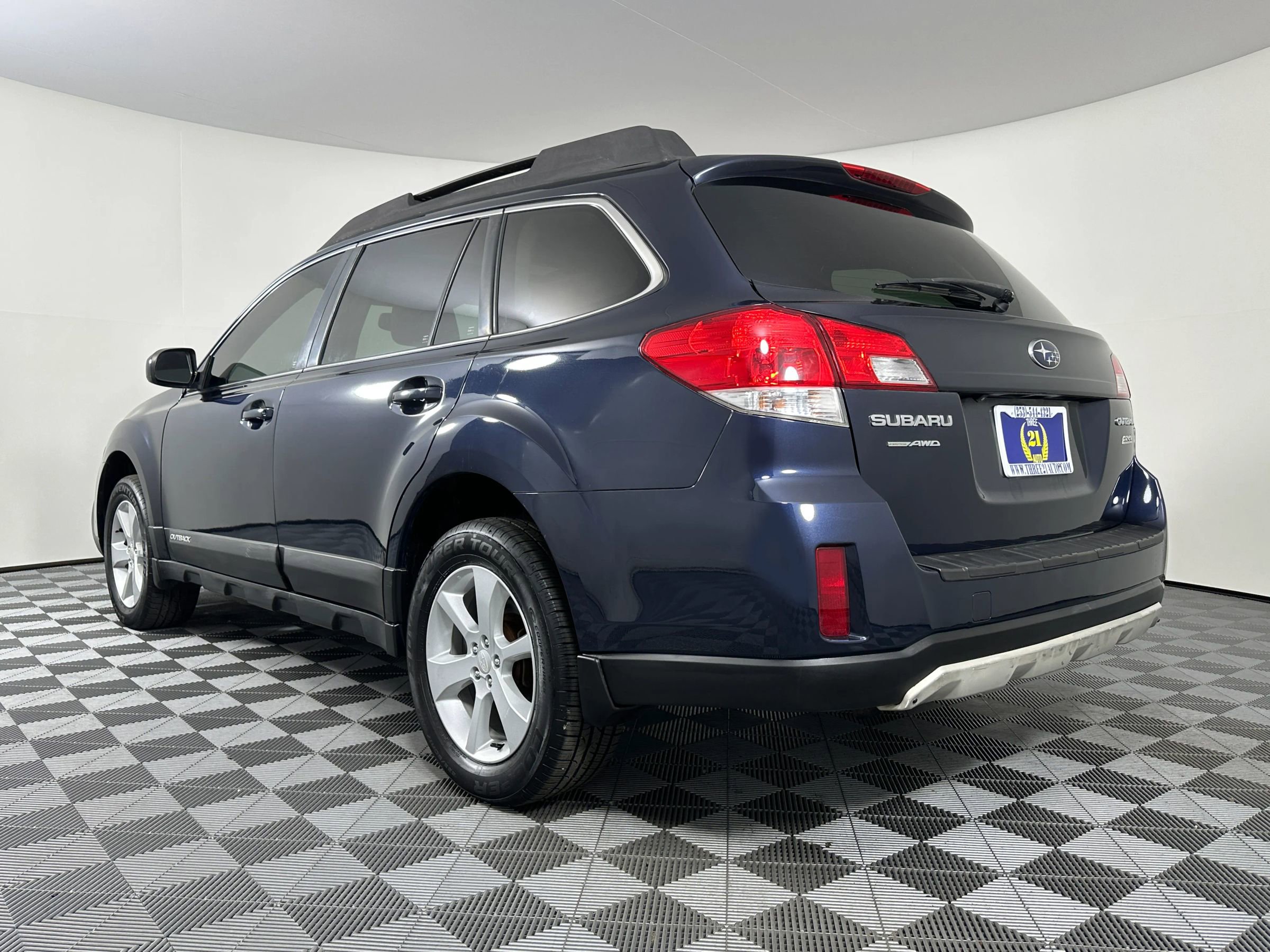 Used 2013 Subaru Outback 2.5i Premium image 15